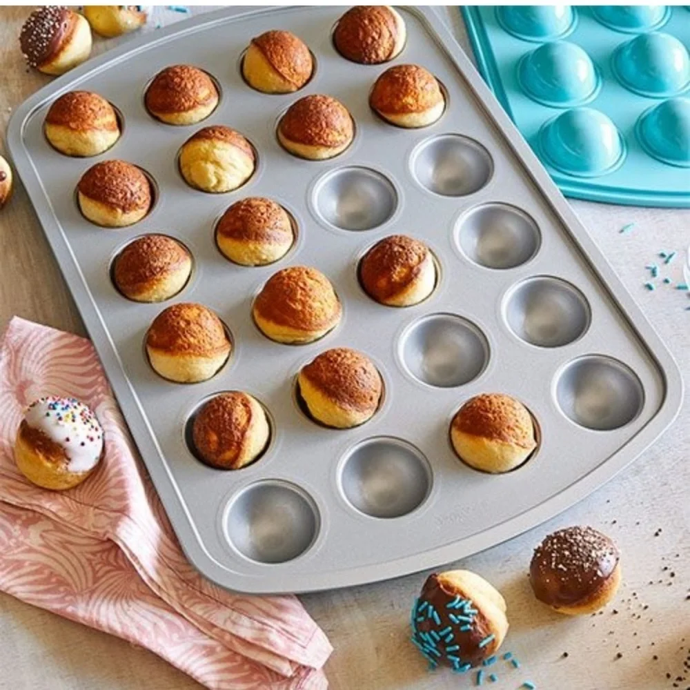 NWOT Pampered Chef Donut Hole Pan